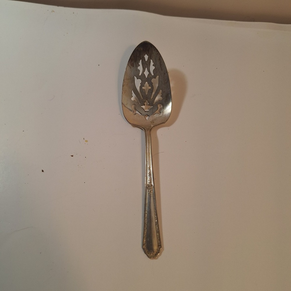 VINTAGE MARIANNE SILVERPLATE "8 1/4" PIE‎ PASTRY & CAKE SERVER USA